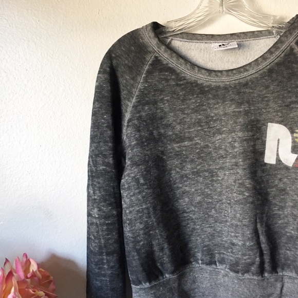 Rebel yell Sweater - Picture 2 of 5